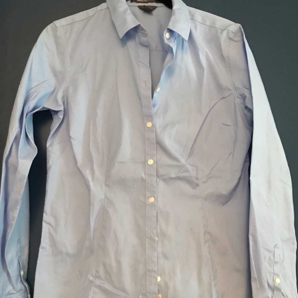Eddie Bauer wrinkle free shaped fit